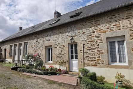 Longère en pierres axe Mayenne / Villaines la Juhel