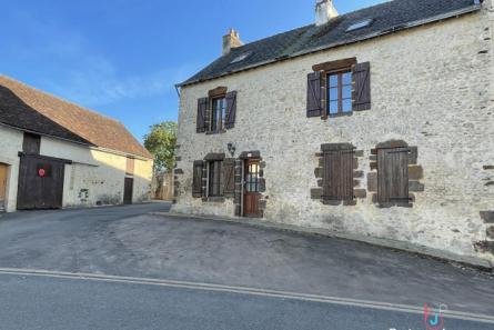 Maison en pierres à Saint Hilaire du Maine