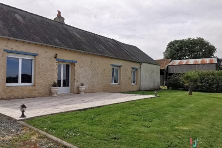 Corps de ferme sur 2ha96 à Vimartin sur Orthe