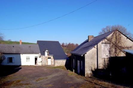 1 ha farmhouse in the Villaines la Juhel area