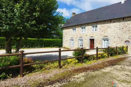 Pavillon récent à Mayenne