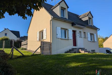 House in Launay Villiers