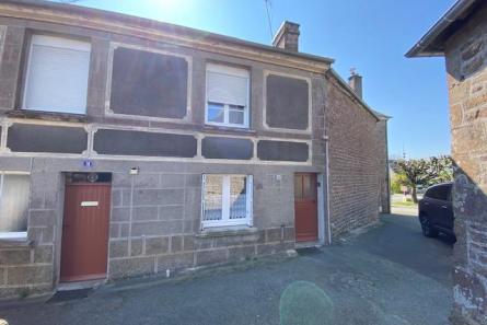 House and premises in St Ellier Du Maine