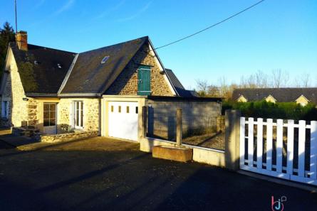 Country house in Martigné sur Mayenne