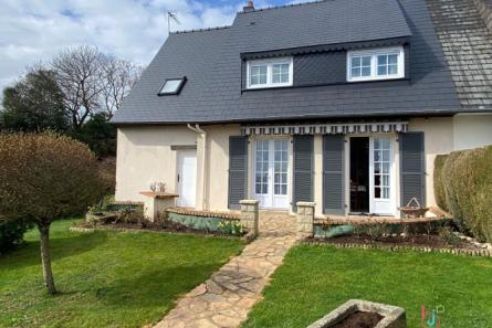 Maison sur 2,5ha à Vimartin sur Orthe